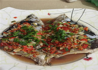 湖南风味美食香辣剁椒鱼头的做法