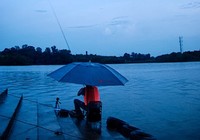 《渔道》第4集 风雨交加之际作钓四川简阳三岔湖