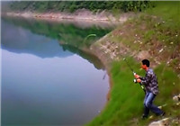 《水库钓鱼视频》 风景秀丽的水库海竿钓大鱼