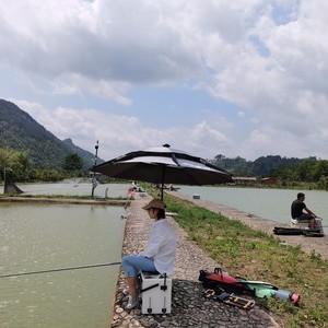 平塘县京舟坝小花园钓场