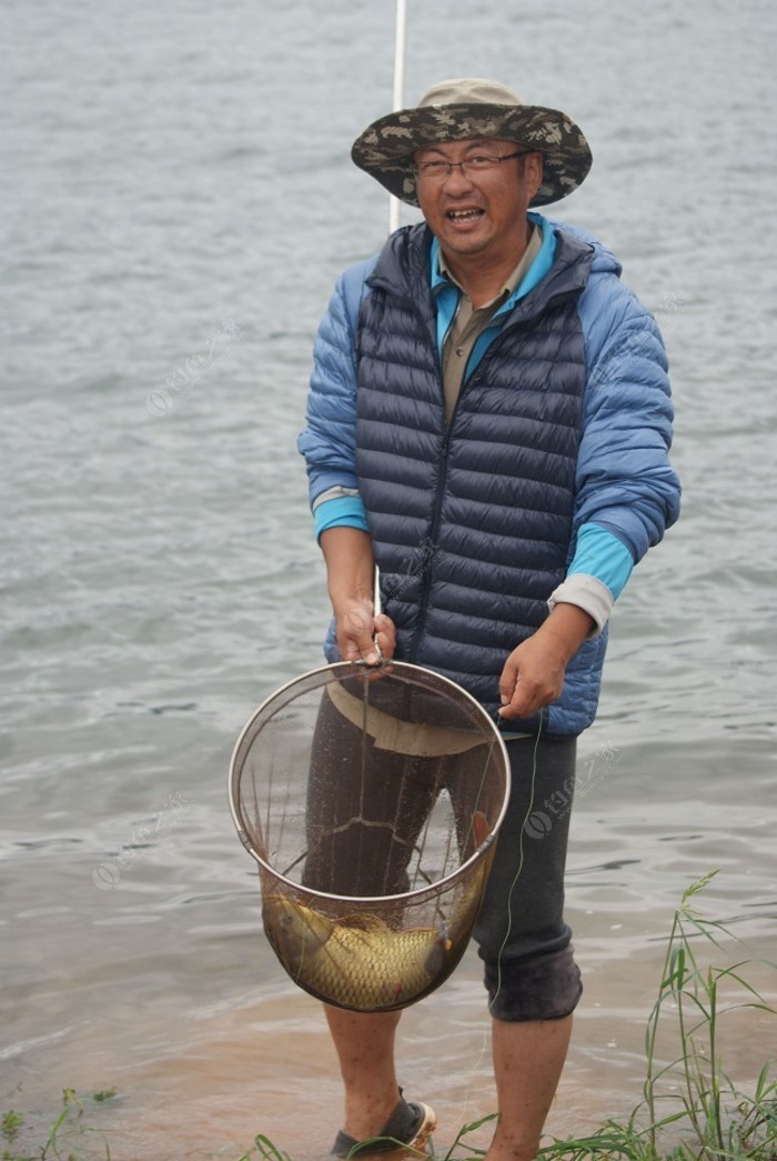 行者野钓营潘家口水库十天驻钓 